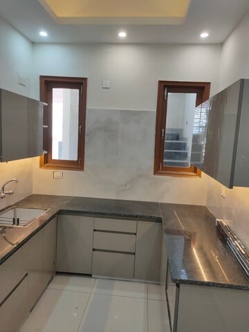 Kitchen in 3 BHK Villa at Canal Road – for Rent