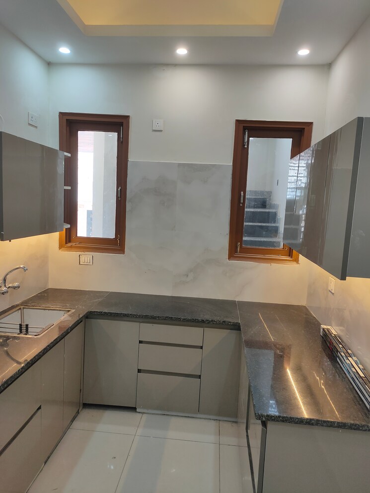 Kitchen, canal road 3 Bedroom 1500 Sq.Ft. Villa In Canal Road Dehradun 9331355
