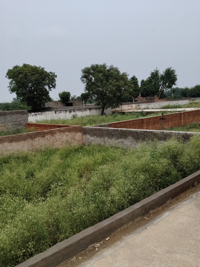 undefined, sector 16b greater noida  60 Sq.Yd. Plot In Sector 16b Greater Noida Greater Noida 9331340