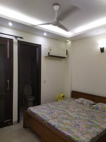 Bedroom in 3 BHK Builder Floor at Chittaranjan Park – for Rent