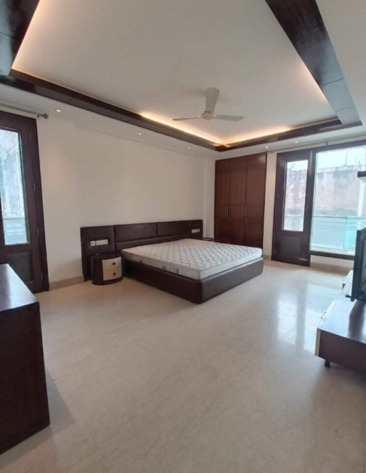 Master Bedroom, greater kailash i 4 Bedroom 3600 Sq.Ft. Builder Floor In Greater Kailash I Delhi 9331574