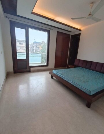 Master Bedroom in 4 BHK Builder Floor at Greater Kailash I – for Rent