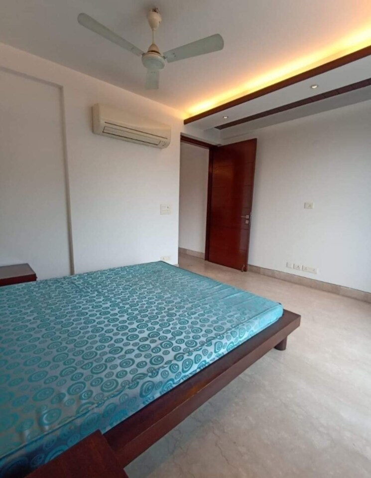 Master Bedroom, greater kailash i 4 Bedroom 3600 Sq.Ft. Builder Floor In Greater Kailash I Delhi 9331574