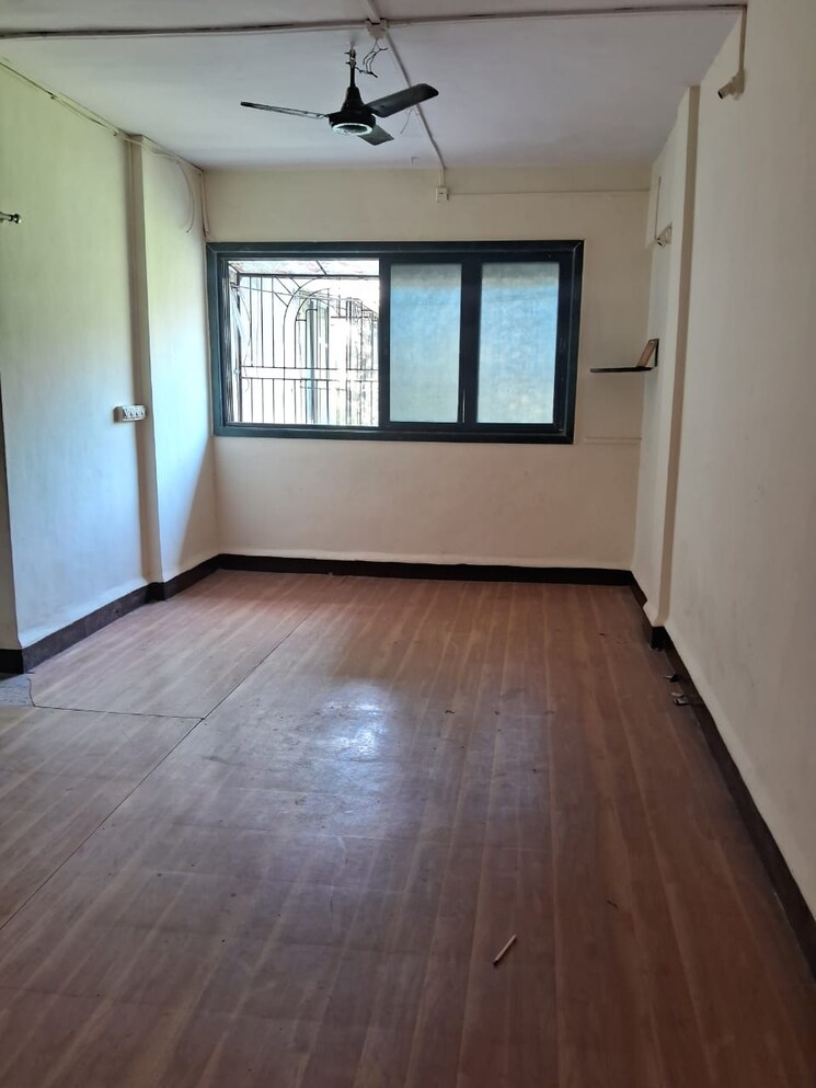 Room, dombivli east 1 Bedroom 580 Sq.Ft. Apartment In Dombivli East Thane 9331444