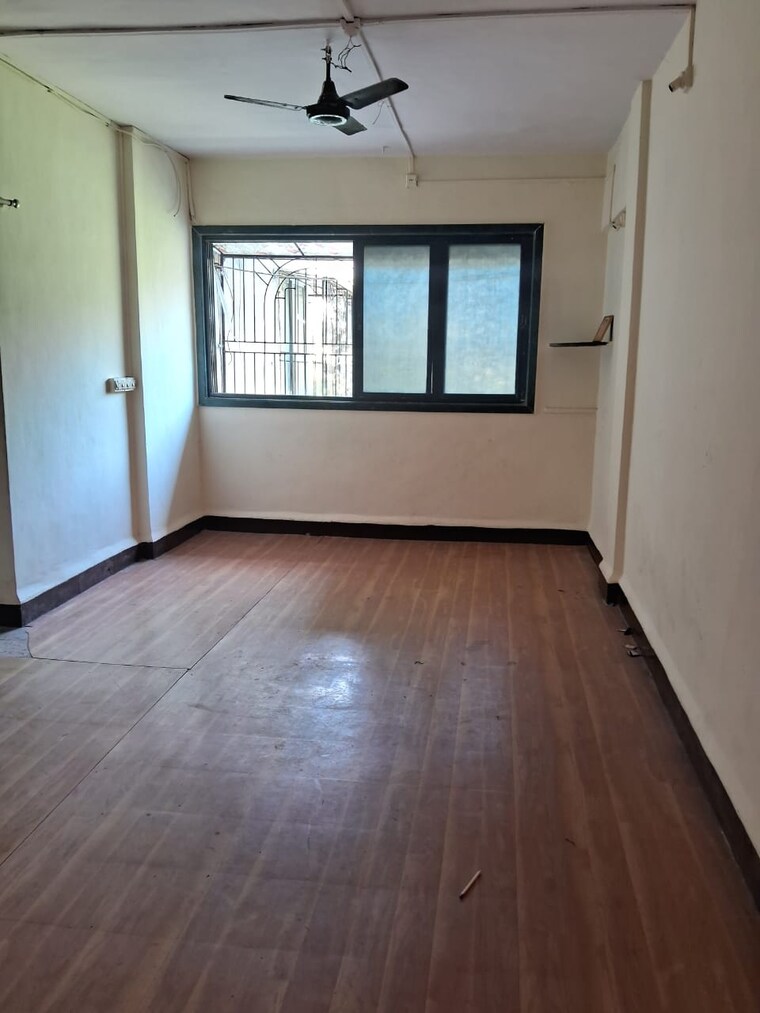 Room, dombivli east 1 Bedroom 580 Sq.Ft. Apartment In Dombivli East Thane 9331444