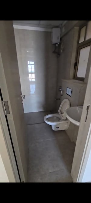 Bathroom in 2 BHK Apartment at Vasant Oasis Phase 2, Andheri East – for Sale