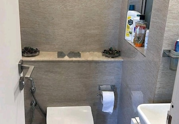 Bathroom in 1 BHK Apartment at Hiranandani Highland, Powai – for Sale