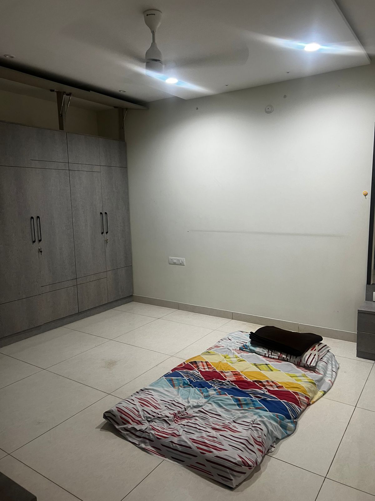 3 BHK + Pooja Room Apartment For Rent in Aparna Sarovar Zenith