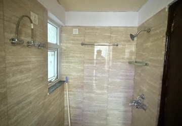 Bathroom in 3 BHK Apartment at BPTP Parkland Pride, Sector 77 – for Sale