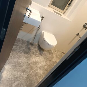 Furnished Amenities in 3 BHK Apartment at Lodha World One, Worli – for Rent