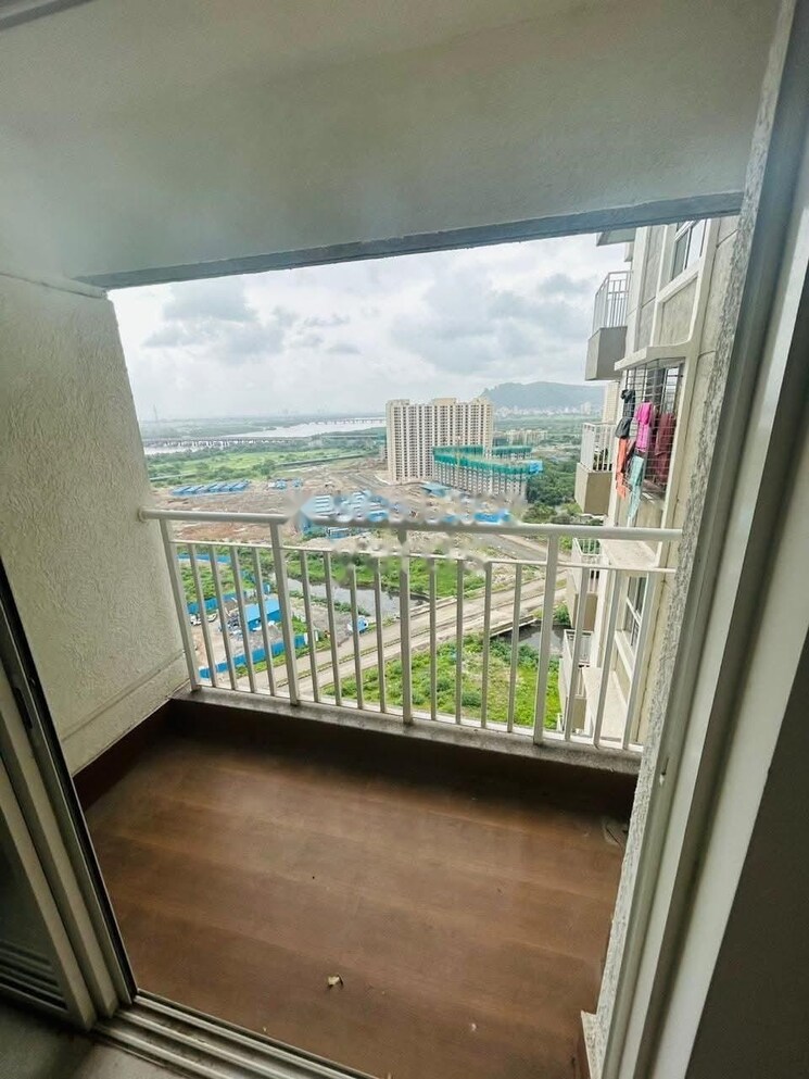 Balcony, lodha-amara 2 Bedroom 629 Sq.Ft. Apartment In Kolshet Road Thane 9331540
