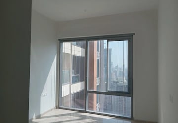 Room in 3 BHK Apartment at Piramal Mahalaxmi, Mahalaxmi – for Rent