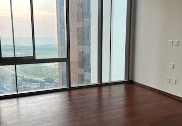 Room in 3 BHK Apartment at Piramal Mahalaxmi, Mahalaxmi – for Rent