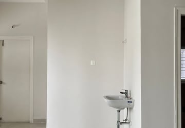 Room in 2.5 BHK Apartment at Aparna Sarovar Zicon, Nallagandla – for Sale