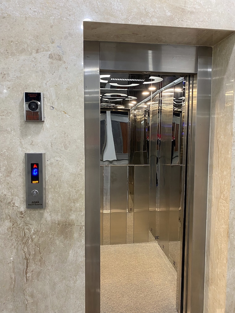 Kitchen, vasant kunj 3 Bedroom 1762 Sq.Ft. Builder Floor In Vasant Kunj Delhi 9331614