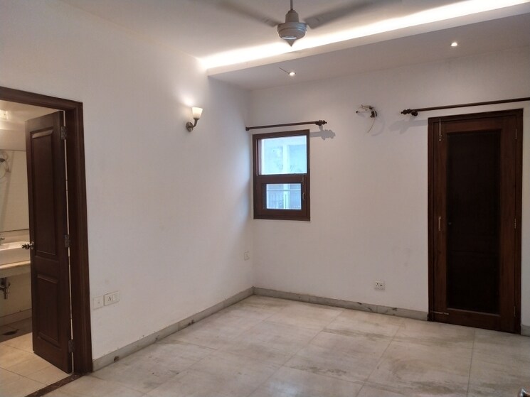 Master Bedroom, greater kailash i 3 Bedroom 3500 Sq.Ft. Builder Floor In Greater Kailash I Delhi 9331703
