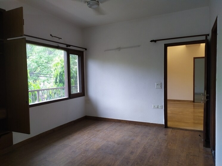 Master Bedroom, greater kailash i 3 Bedroom 3500 Sq.Ft. Builder Floor In Greater Kailash I Delhi 9331703