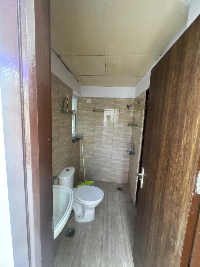 Bathroom, bptp-parkland-pride 3 Bedroom 1120 Sq.Ft. Apartment In Sector 77 Faridabad 9331681