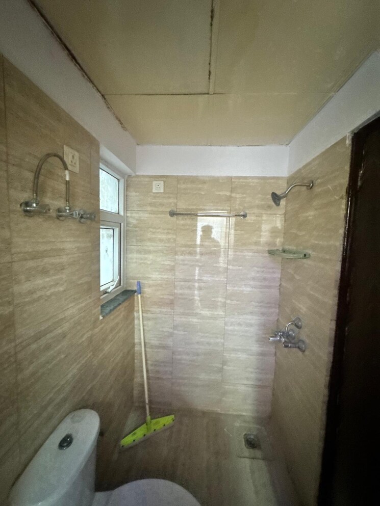 Bathroom, bptp-parkland-pride 3 Bedroom 1150 Sq.Ft. Apartment In Sector 77 Faridabad 9331686