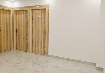 Room in 2 BHK Builder Floor at Saket – for Rent