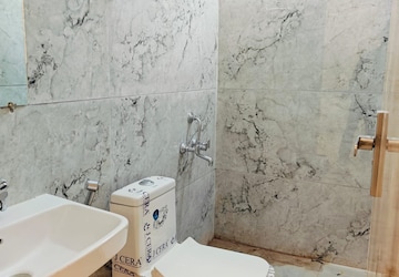 Bathroom in 2 BHK Builder Floor at Saket – for Rent