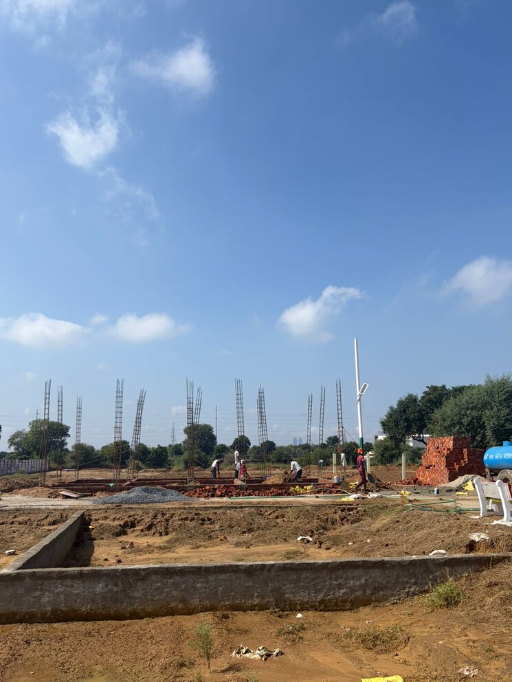 undefined, sector 12  100 Sq.Yd. Plot In Sector 12 Noida 9332027