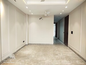 Building Lobby in 3 BHK Builder Floor at Kailash Hills – for Rent