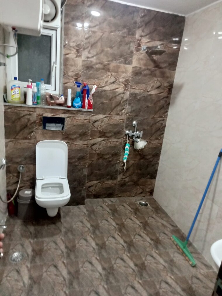 Bathroom, settlers-india 2 Bedroom 1460 Sq.Ft. Builder Floor In Sector 57 Gurgaon 9332079