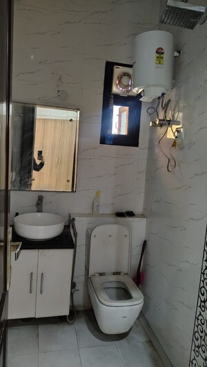 Team Area in 2 BHK Builder Floor at Settlers India, Sector 57 – for Rent