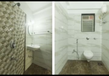 Bathroom in  Pg at Borivali East – for Rent