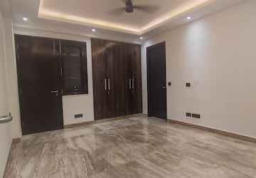 Room in 4 BHK Builder Floor at Malviya Nagar – for Sale