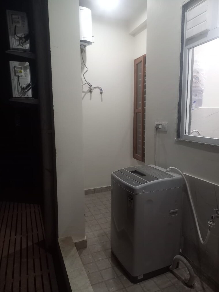 Bathroom, as-tower 4 Bedroom 1660 Sq.Ft. Builder Floor In Sector 45 Gurgaon 9332143