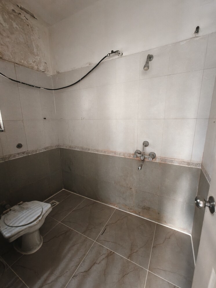 Bathroom, dreams-rhythm 3 Bedroom 1509 Sq.Ft. Apartment In Bavdhan Pune 9332184