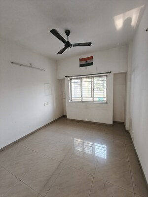 Room in 3 BHK Apartment at Dreams Rhythm, Bavdhan – for Rent