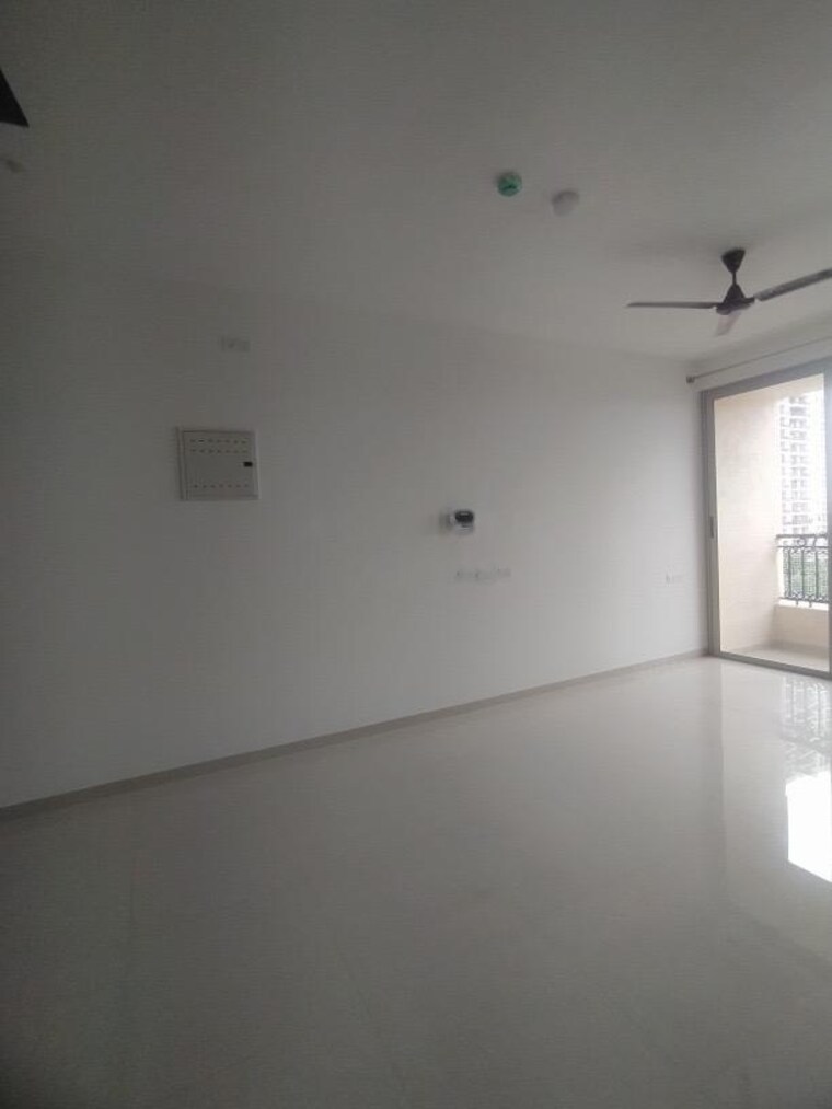 Room, hiranandani-queensgate 1 Bedroom 416 Sq.Ft. Apartment In Bannerghatta Bangalore 9332271
