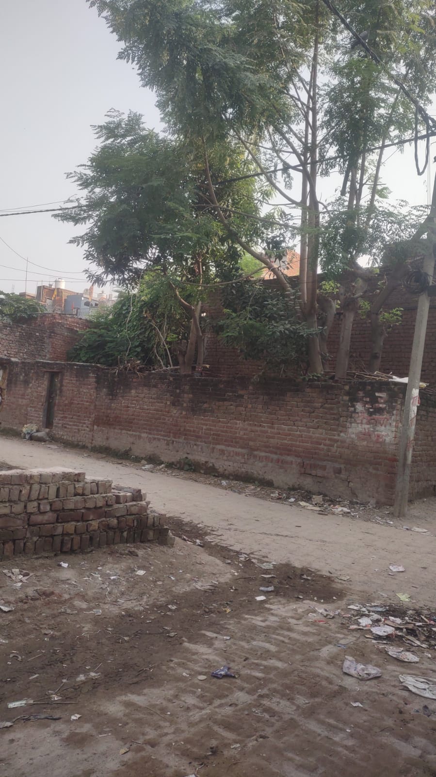 Plot For Sale in Dlf Ankur Vihar