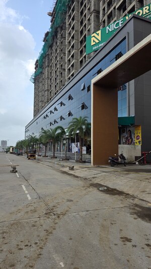  Shop For Rent in Nice World, Mumbra