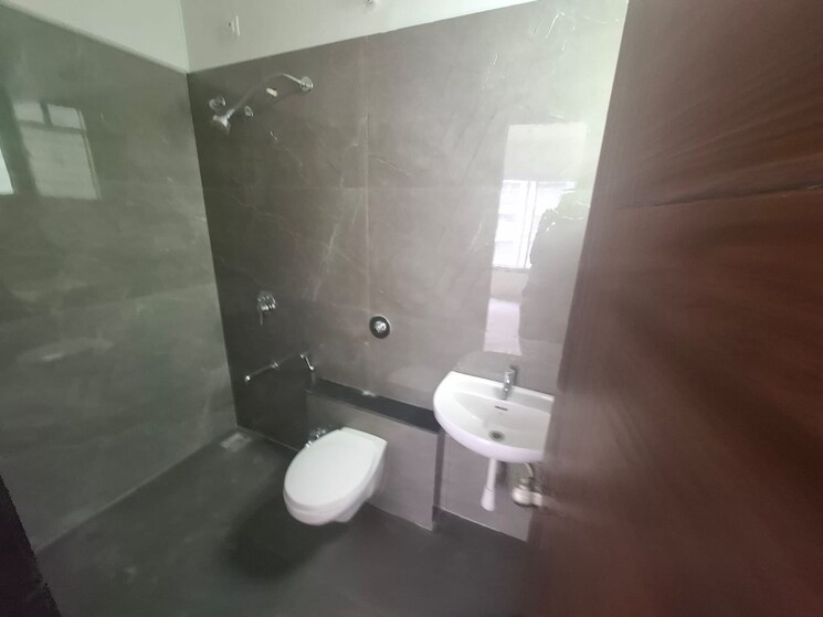 Bathroom, sara-metroville 1 Bedroom 650 Sq.Ft. Apartment In Punawale Pune 9332367