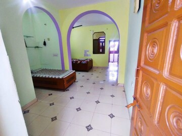 Room in 3 BHK Apartment at Sector 18 – for Sale