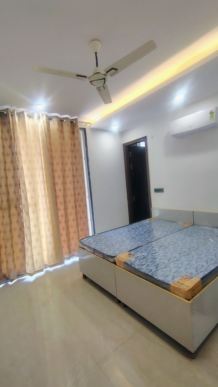 Bedroom, sushant-lok-3 3 Bedroom 1800 Sq.Ft. Builder Floor In Sector 57 Gurgaon 9332384