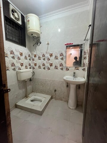 Bathroom in 2 BHK Builder Floor at Saket – for Rent