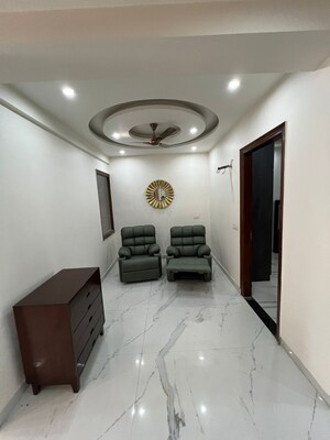 Building Lobby in 3.5 BHK Builder Floor at AS Tower, Sector 45 – for Rent
