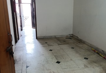 Living Room in 1 BHK Builder Floor at Vaishali Sector 5 – for Rent