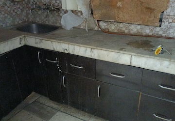 Kitchen in 1 BHK Builder Floor at Vaishali Sector 5 – for Rent