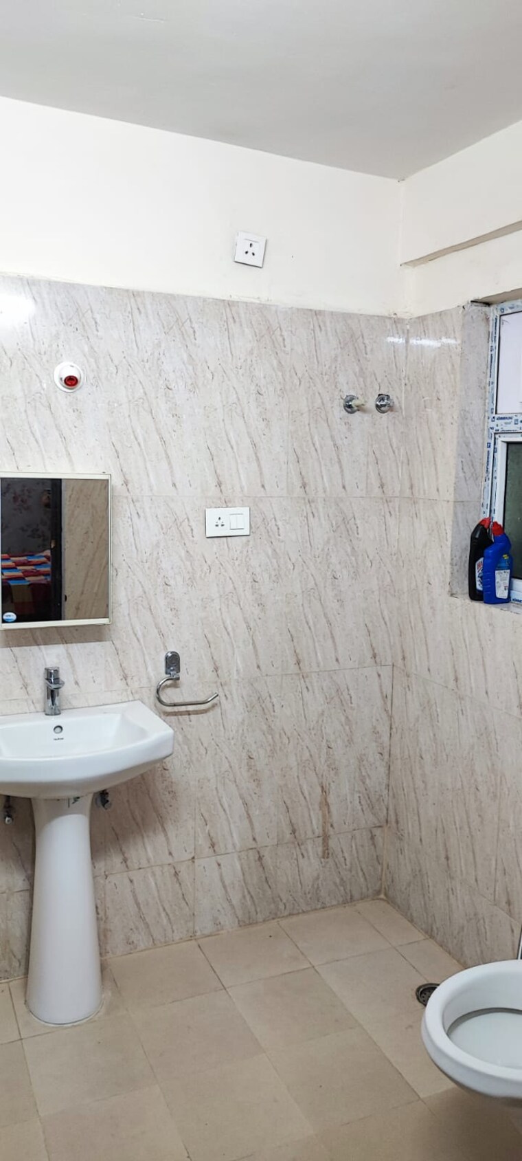 Bathroom, aditya-imperial-heights 3 Bedroom 2000 Sq.Ft. Apartment In Hafeezpet Hyderabad 9332447