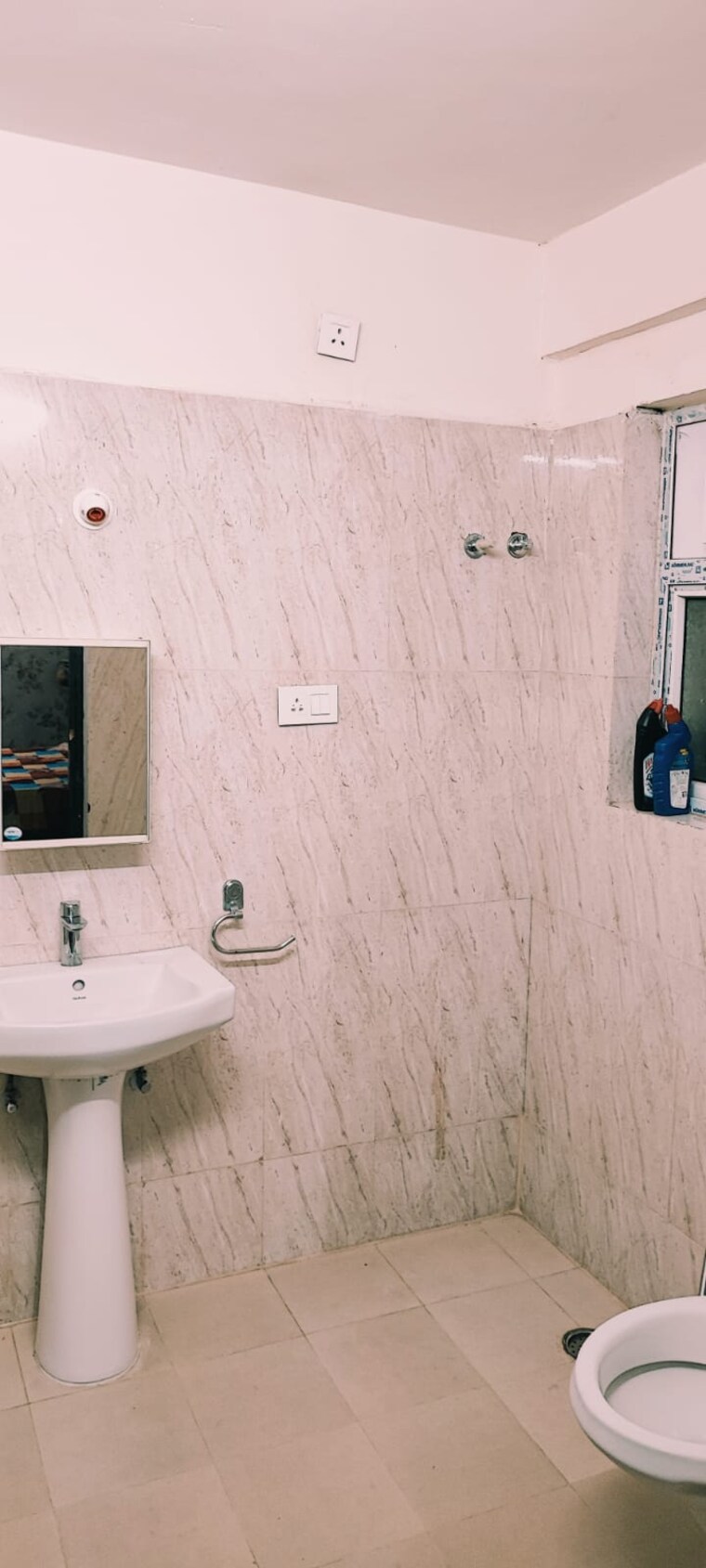 Bathroom, aditya-imperial-heights 3 Bedroom 2000 Sq.Ft. Apartment In Hafeezpet Hyderabad 9332447