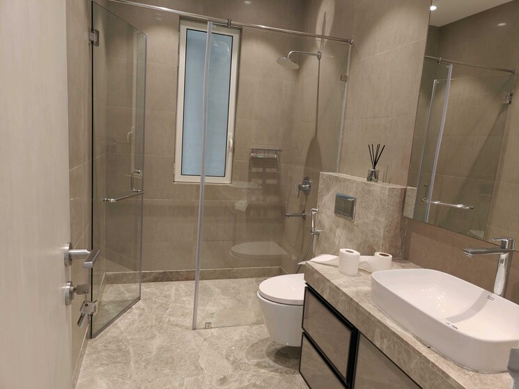 Bathroom, indiabulls-sky-forest 3 Bedroom 2121 Sq.Ft. Apartment In Lower Parel Mumbai 9332466