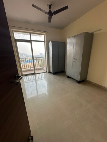 Room in 2 BHK Apartment at Ansal Heights Gurgaon, Sector 92 – for Rent