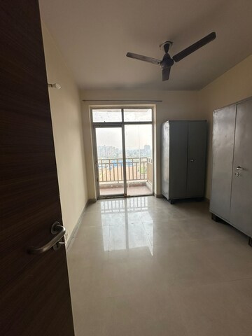 Room in 2 BHK Apartment at Ansal Heights Gurgaon, Sector 92 – for Rent