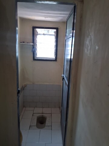 Bathroom in 1 BHK Apartment at Dombivli East – for Rent